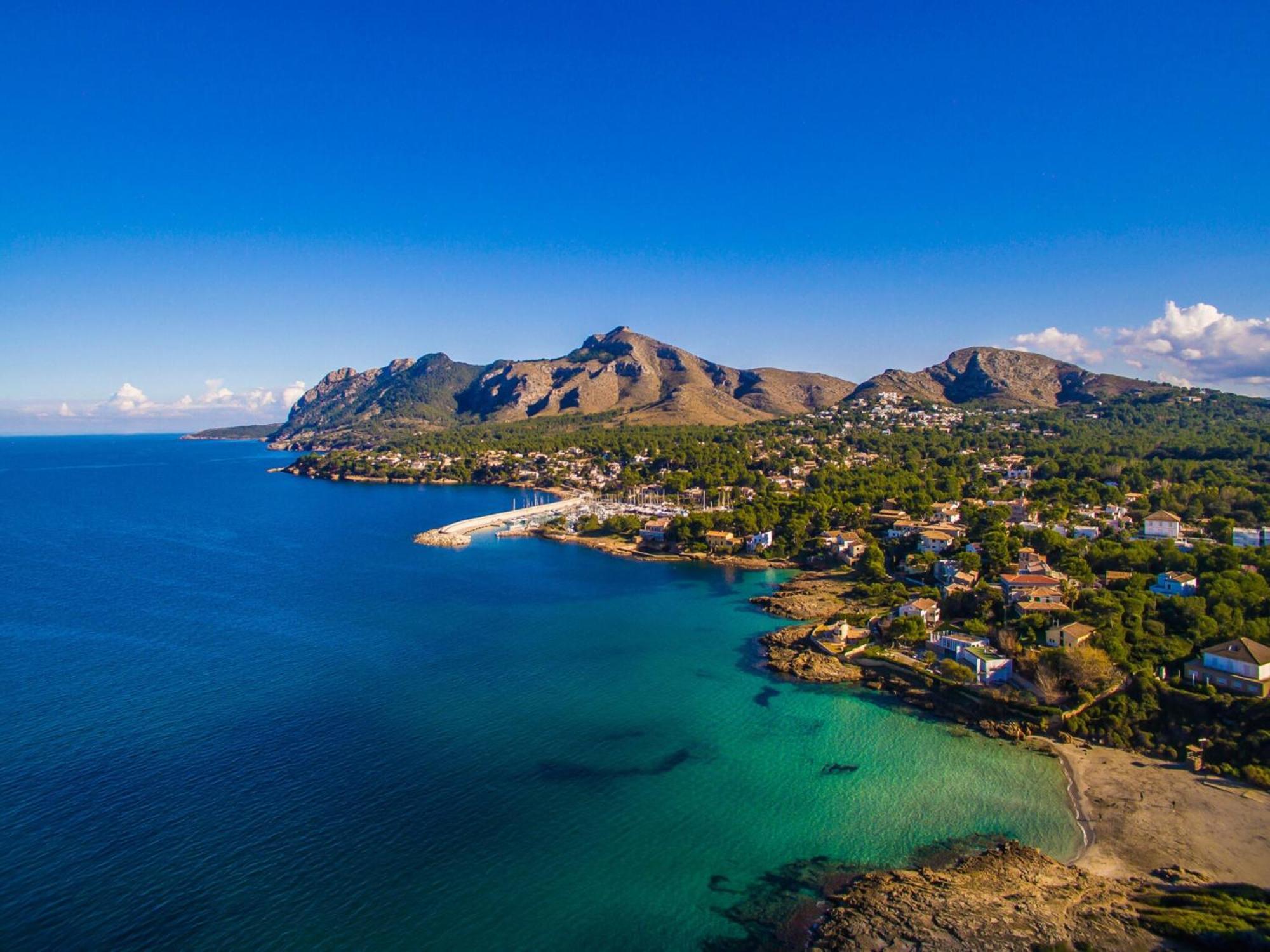 Retreat Near Puerto De *